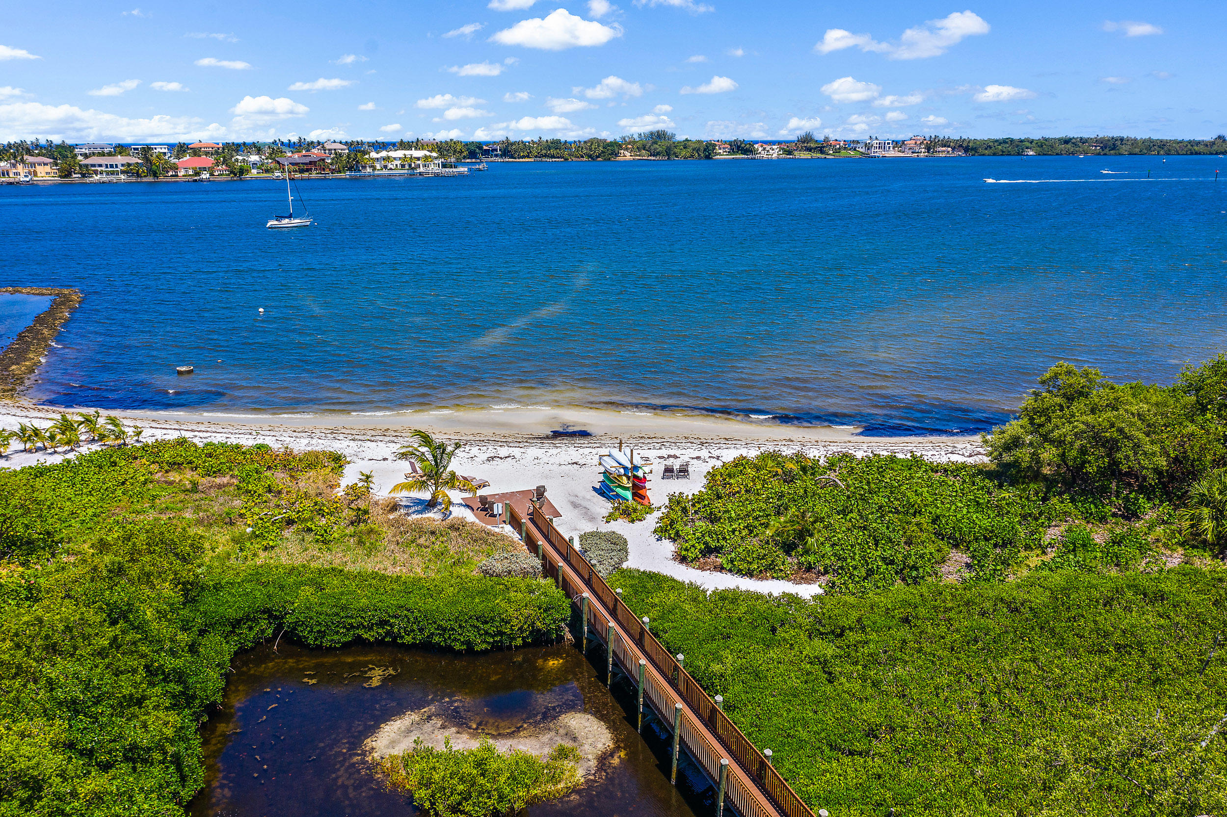 Boca Del Vista from above